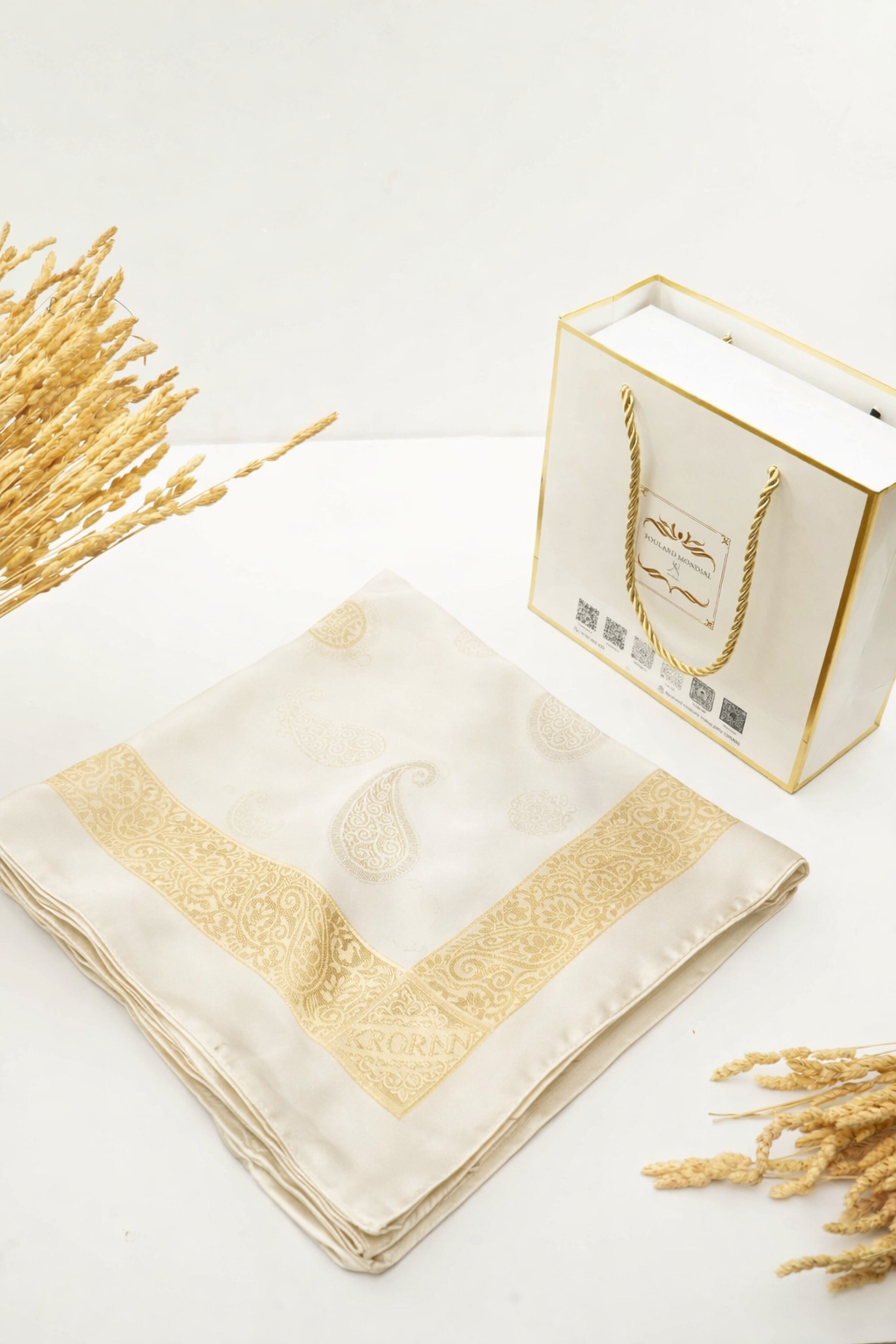 Foulard Kemkha Carre Blanc CG-010