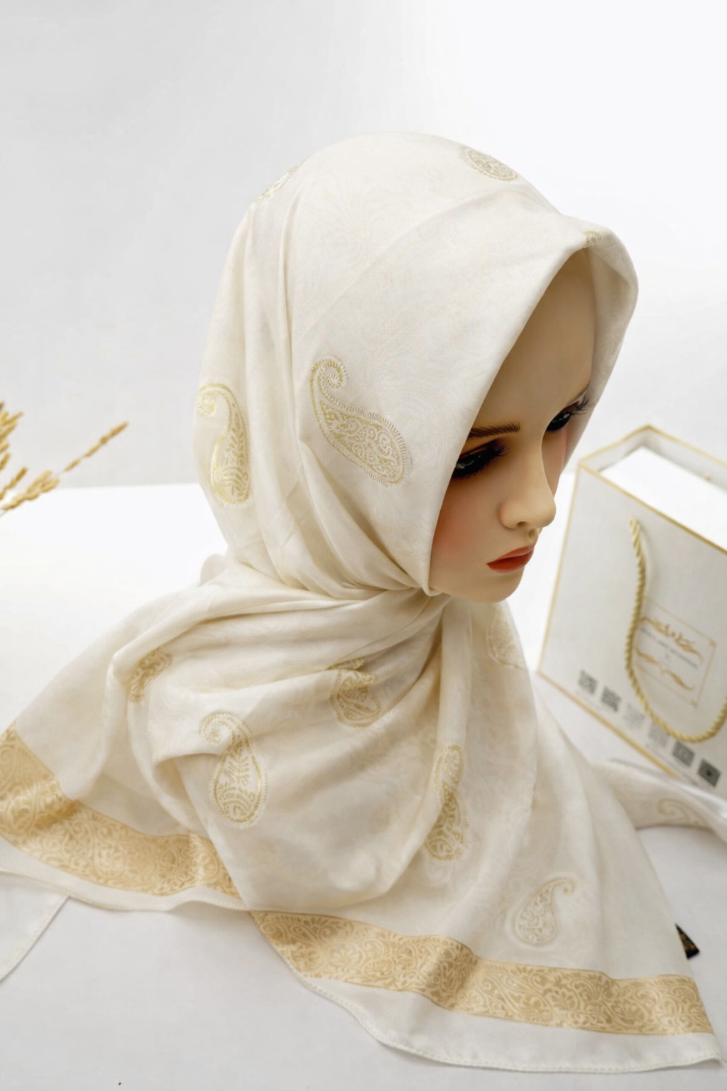 Foulard Kemkha Carre Blanc CG-010