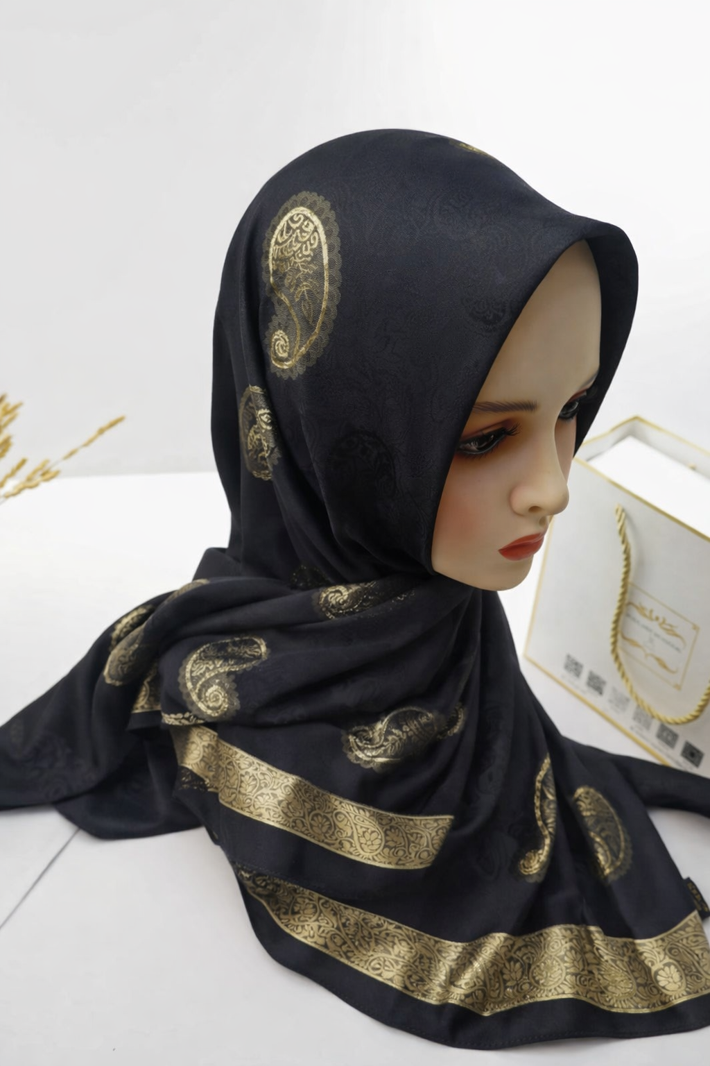 Foulard Kemkha Carre Noir dore CG-011